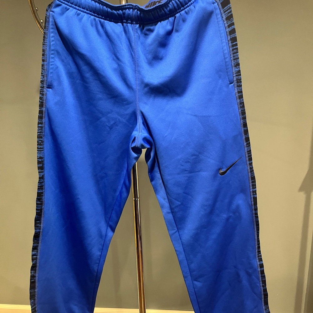 Mens Nike Therma-fit size medium sweat pants